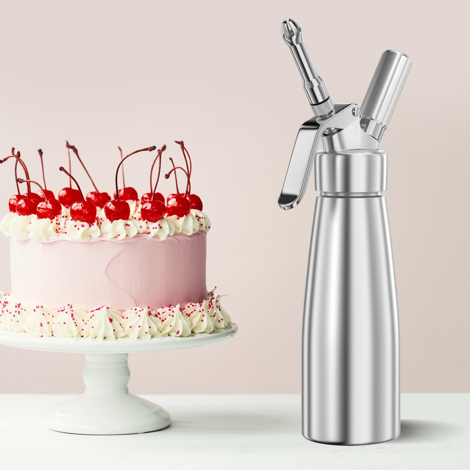 Fousenuk 500ml Siphon Chantilly, Siphon à Crème en Aluminium avec 3 Douilles en Acier Inoxydable et 1 Brosse de Nettoyage pour Décoration Gâteaux d'anniversaire Pâtisserie Crème Glacée et Desserts