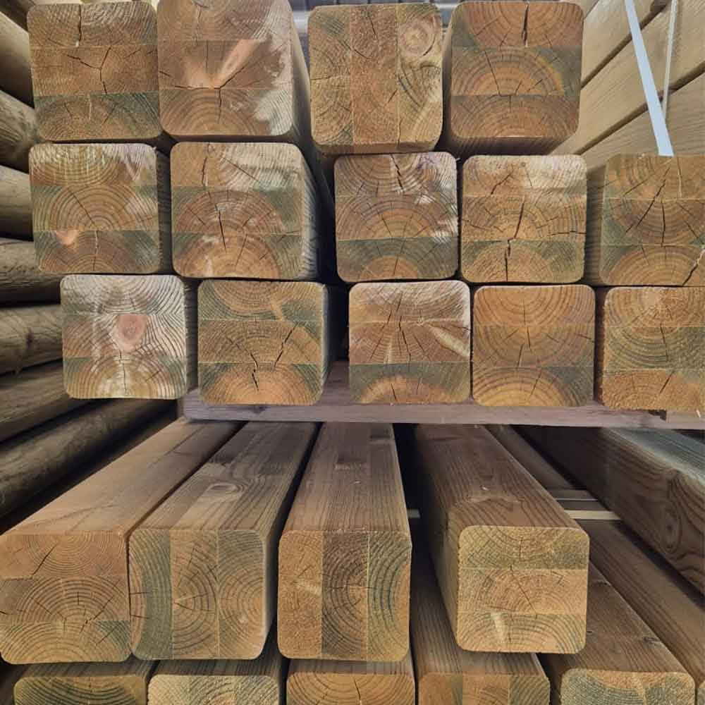 Trave quadrata in legno LAMELLARE di pino impregnata da 200 cm, sezione 9x9 cm