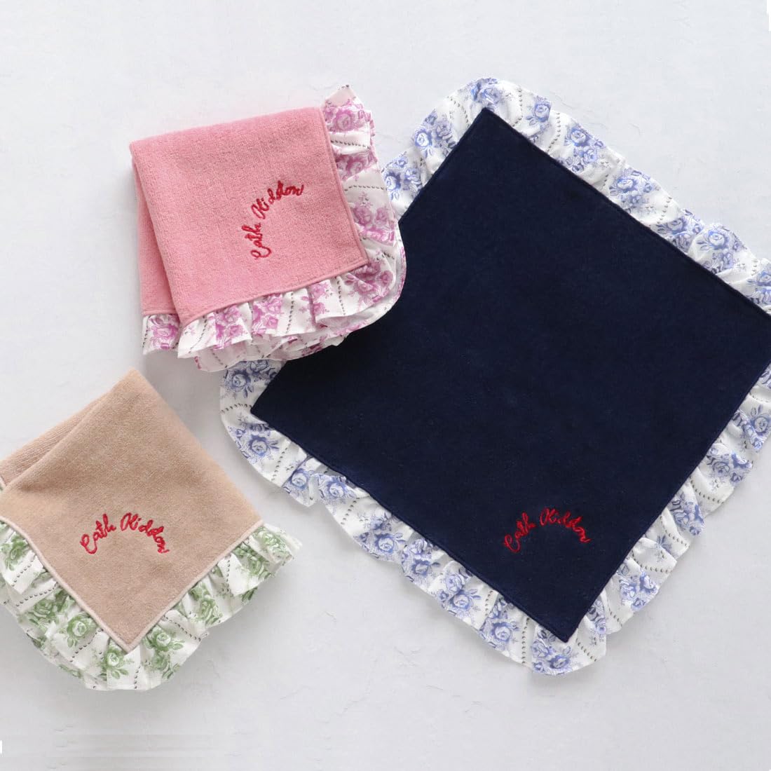 Amazon.co.jp: 【Cath Kidston】 キャスキッドソン 大判 フリルタオル