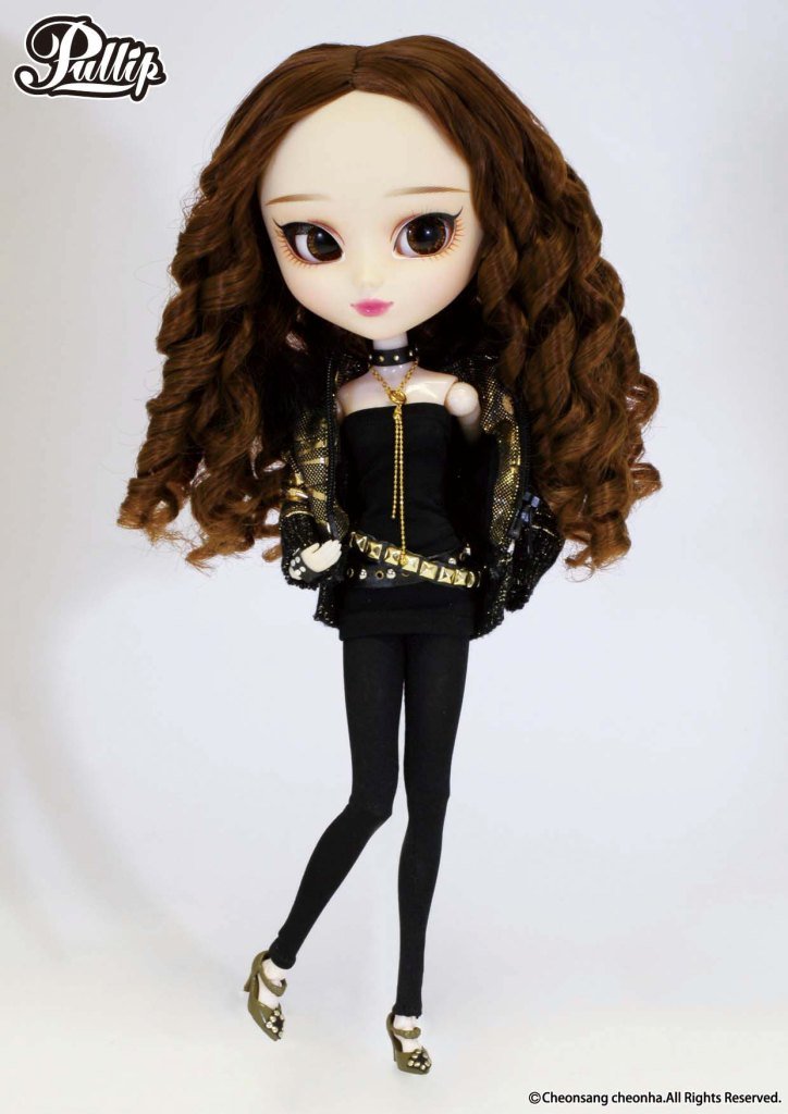 プーリップ  P-060 シアナ SI'Anna グルーヴ　未使用未開封 Amazon | Pullip Si'Anna (シアナ) P-060 | 人形・ドール | おもちゃ