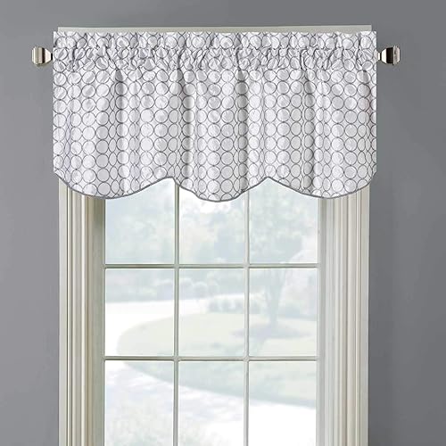 Royal Hotel Bedding Mirabel Cenefa de ventana, diseño decorativo festoneado, cenefa bordada, cenefa forrada, 52 x 17 pulgadas, color blanco