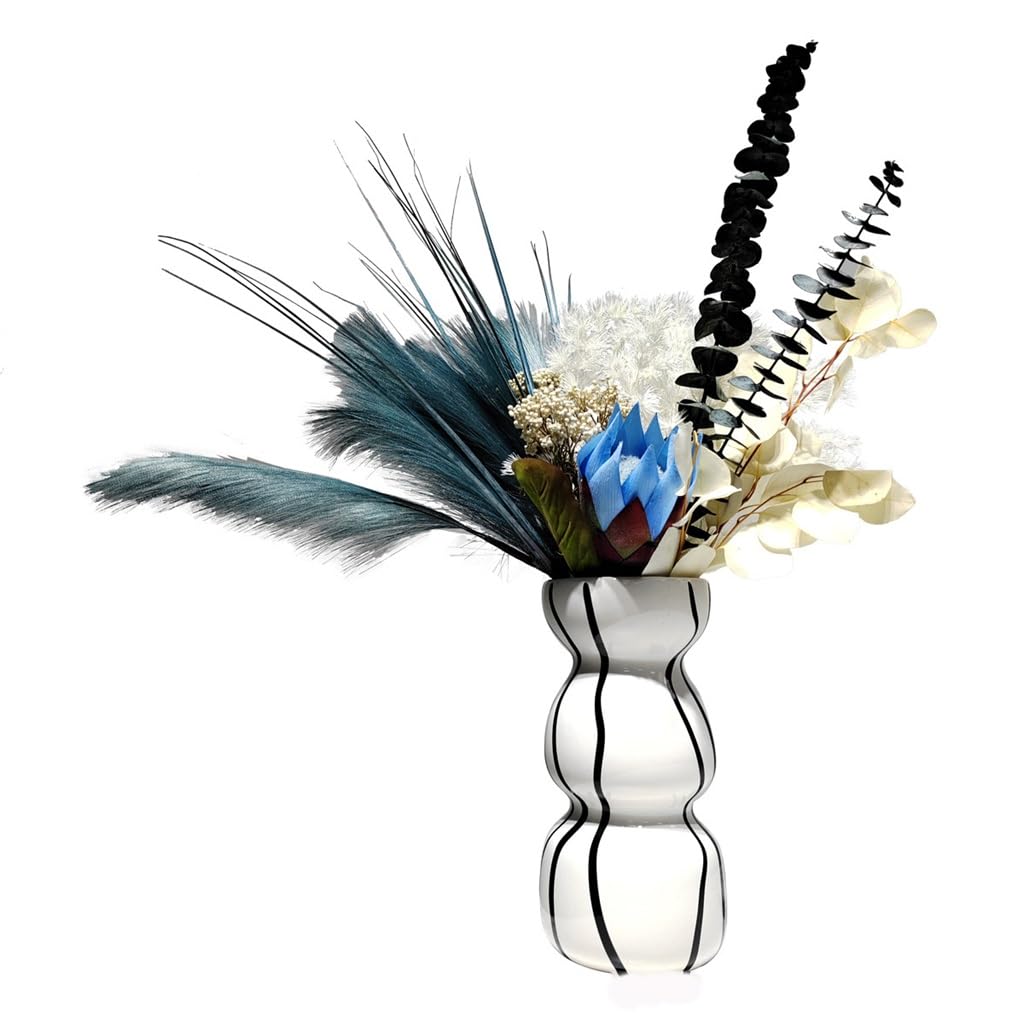 Arreglo floral azul para mueble de TV y decoración elegante de hotel