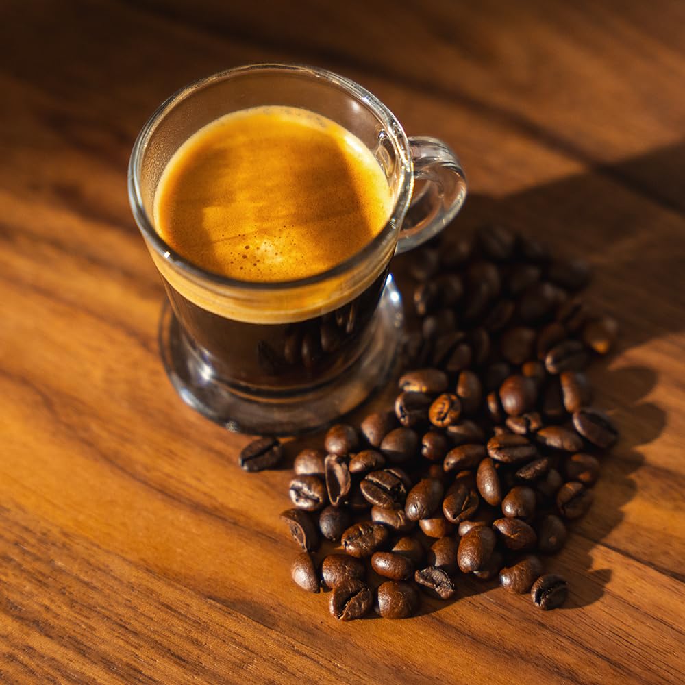 Cecotec Cremmaet Latte Touch Kaffeevollautomat, 19 bar, Thermoblock | 12 Getränke, 4 Profile, Wasser 1,1 l und 400 ml Milch, TFT-Display, konische Mühle, automatische Reinigung, höhenverstellbar