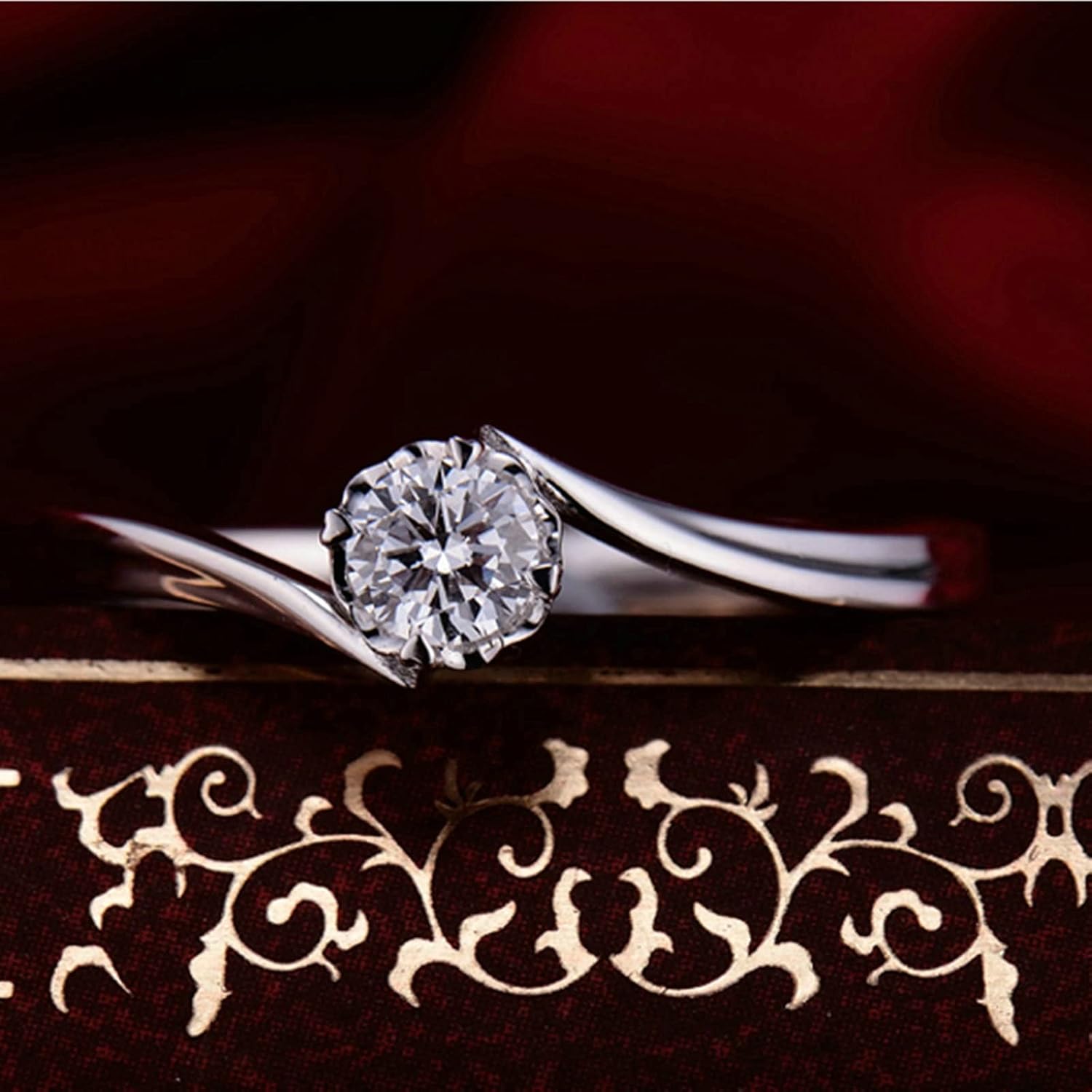 18K White Gold Ring Unisex 0.2ct Round Shape Diamond Promise Ring for Girls