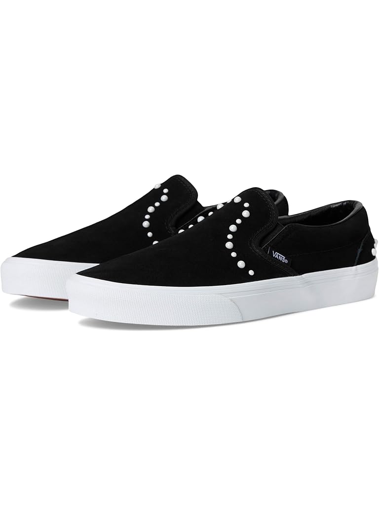 Black Vans Classic Slip-On