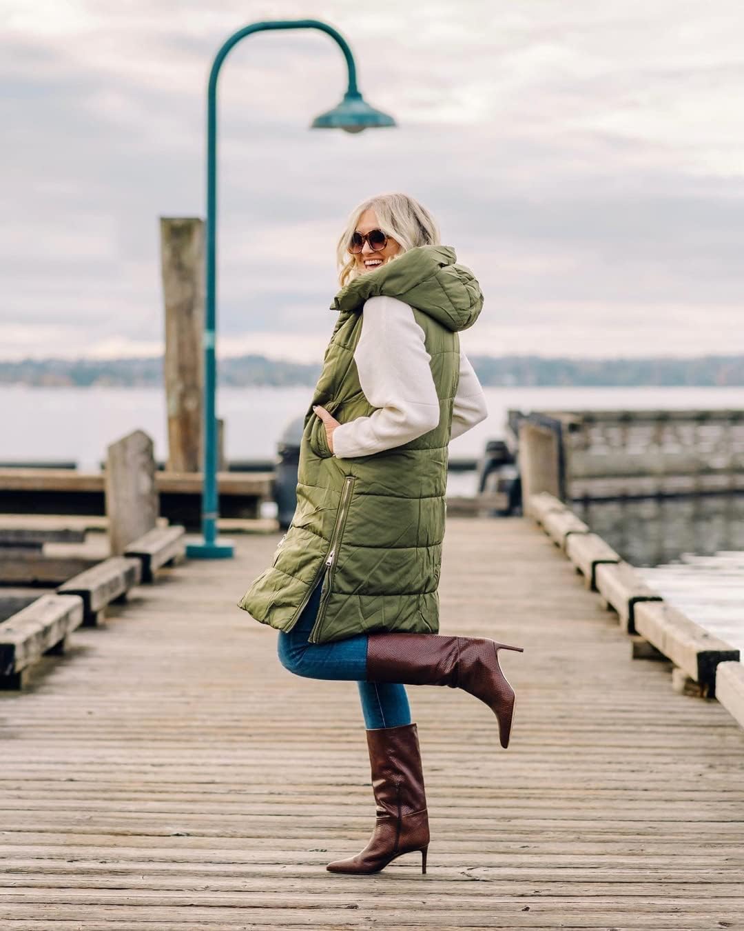 Inorin Womens Down Vest with Stand Collar Thick Hooded Sleeveless Long Coats Jacket - Image 7