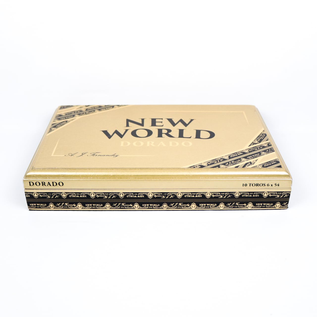 Amazon.com: New World Toro Dorado Empty Wood Cigar Box 11