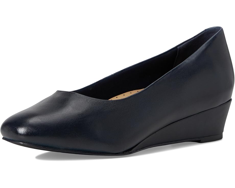 Trotters Denisse - Front View