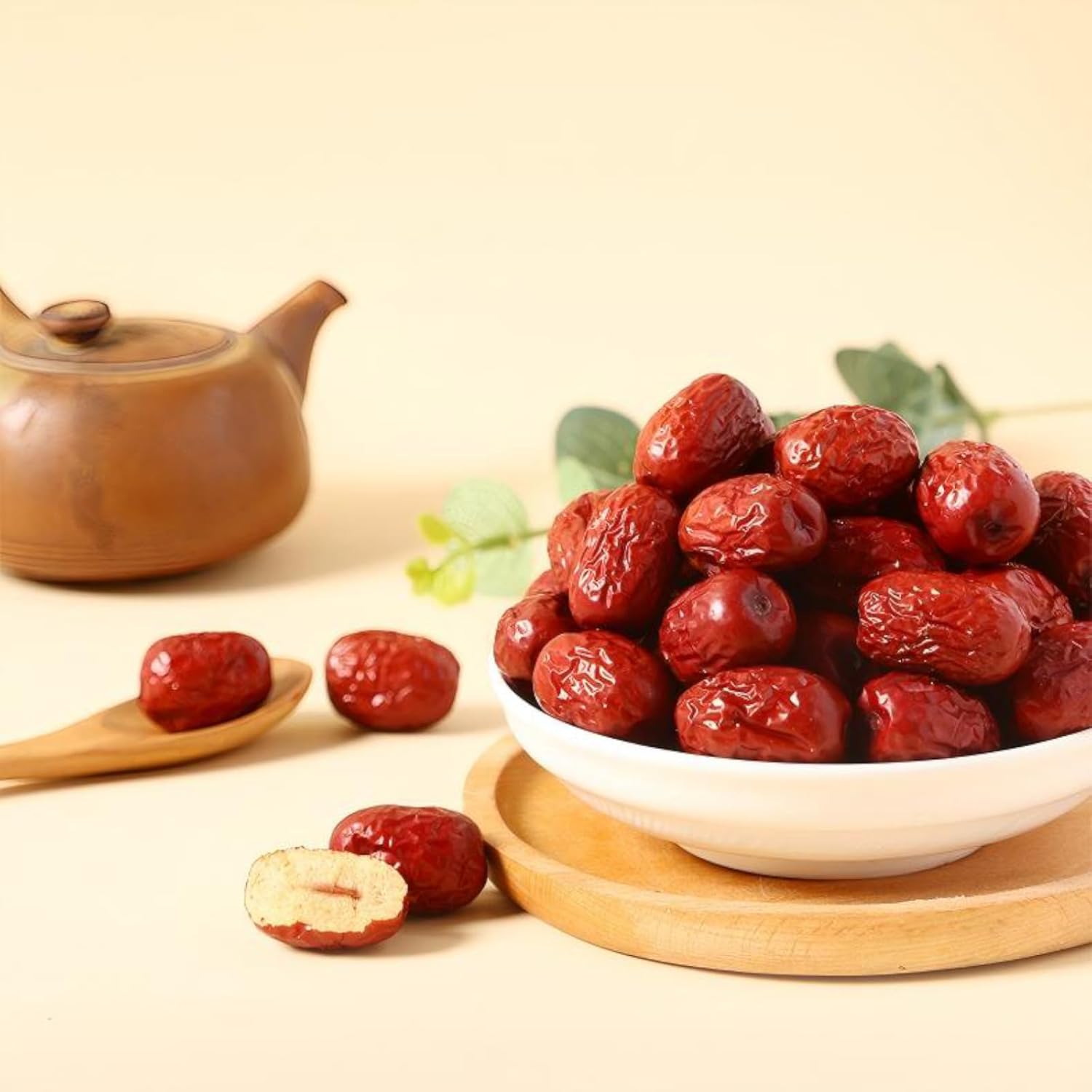 DGYLHBJ 1.1LB(pack of 4) Premium Jujube Dates, Chinese Red Dates, 100% Natural Dried Dates No Added Sugar, Superfood for Tea, Baking, Cooking Without Additives, Nutrient-Rich Jujube Snacks, 红枣（4.4LB in Gift Box）