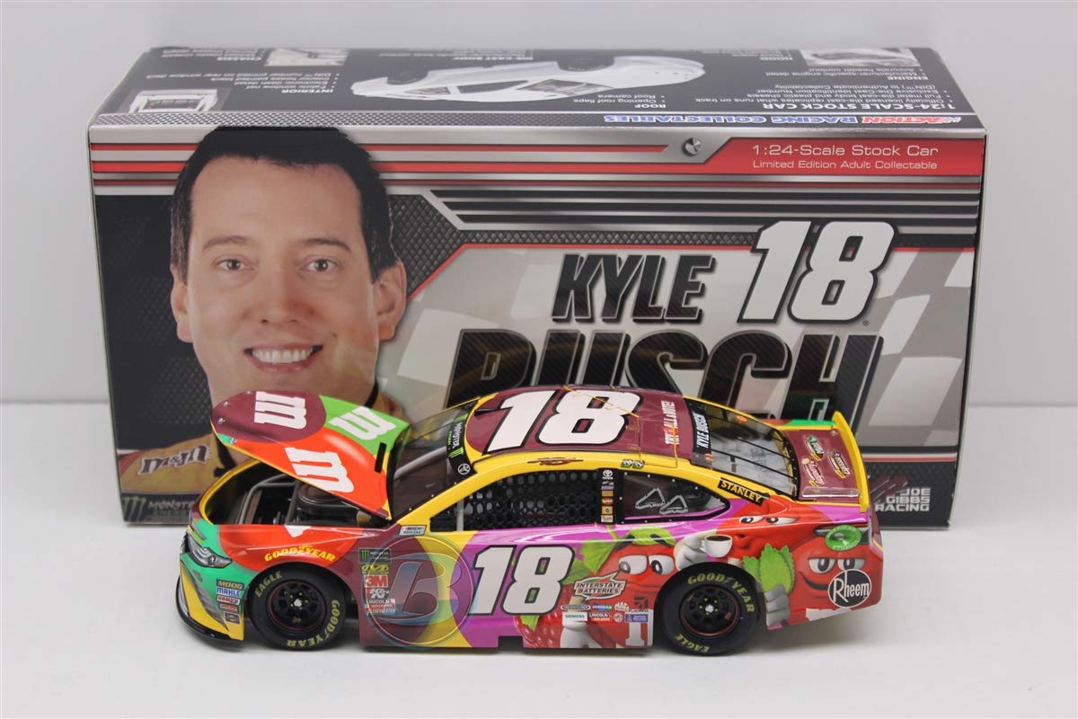 Lionel Racing Officially Licensed NASCAR Kyle Busch HO M&M's Flavor Vote 2018 Toyota Camry 1:24 Scale Diecast Car