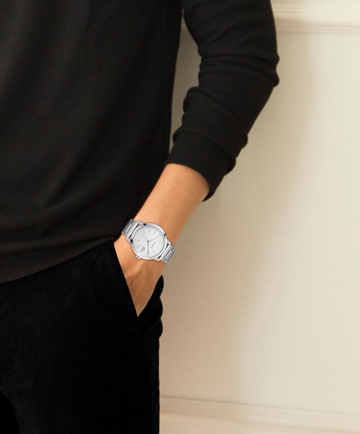 Lacoste Uhr mit DREI-Zeiger-Quarzwerk für Herren Kollektion Lacoste.12.12 Metropole mit Silbernem, Goldenem oder Schwarzem Edelstahlarmband