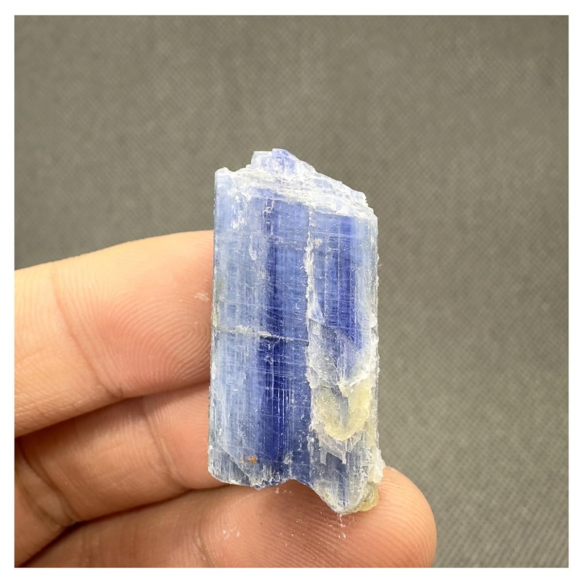 LQYXGS Crystal Stone Home Decor Natural Blue Kyanite Mineral Specimens Quartz Crystals