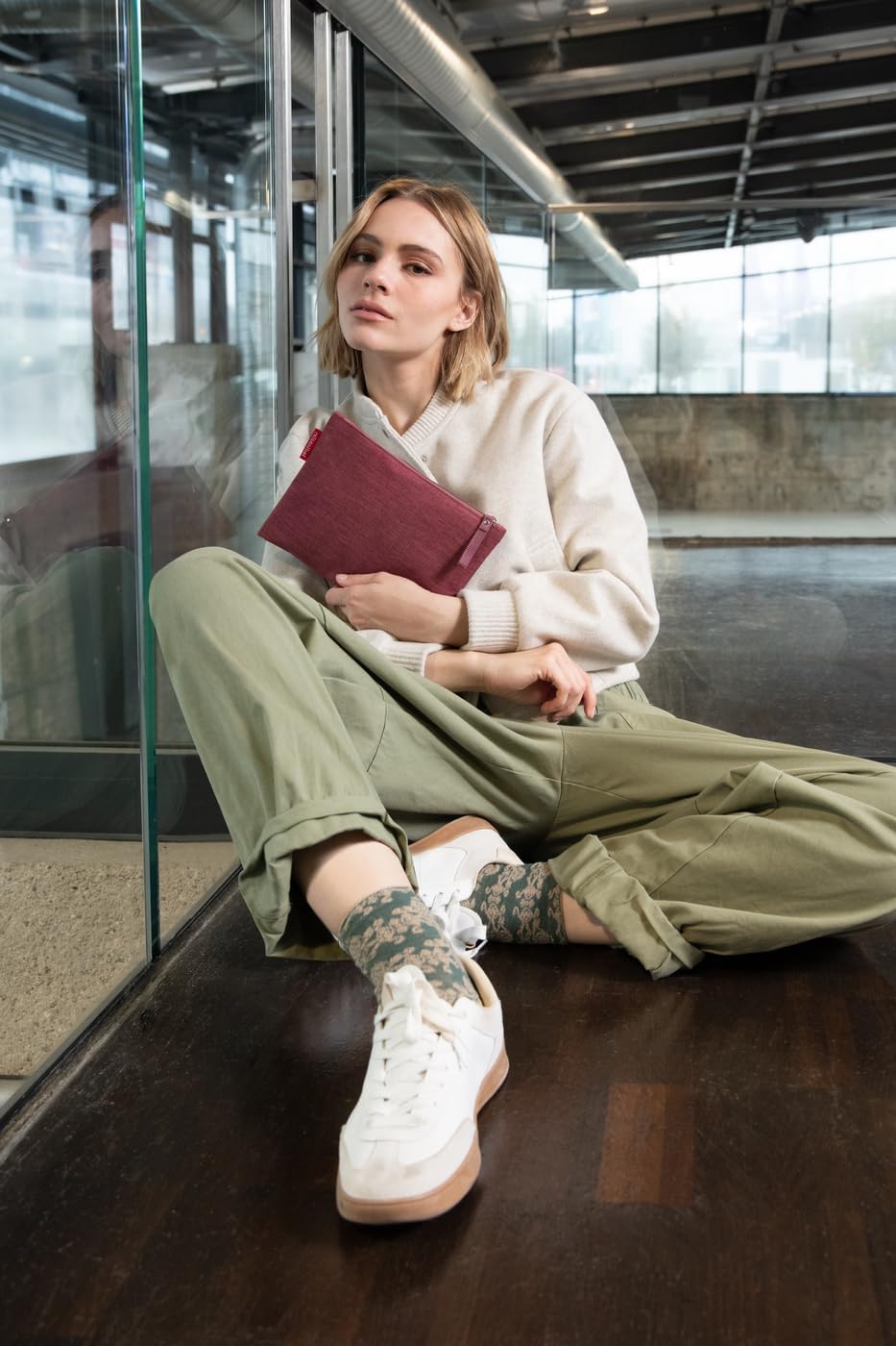 reisenthel Case 1 - Universal Small Organiser for Cosmetics or Small Handbag Items, Twist Maroon