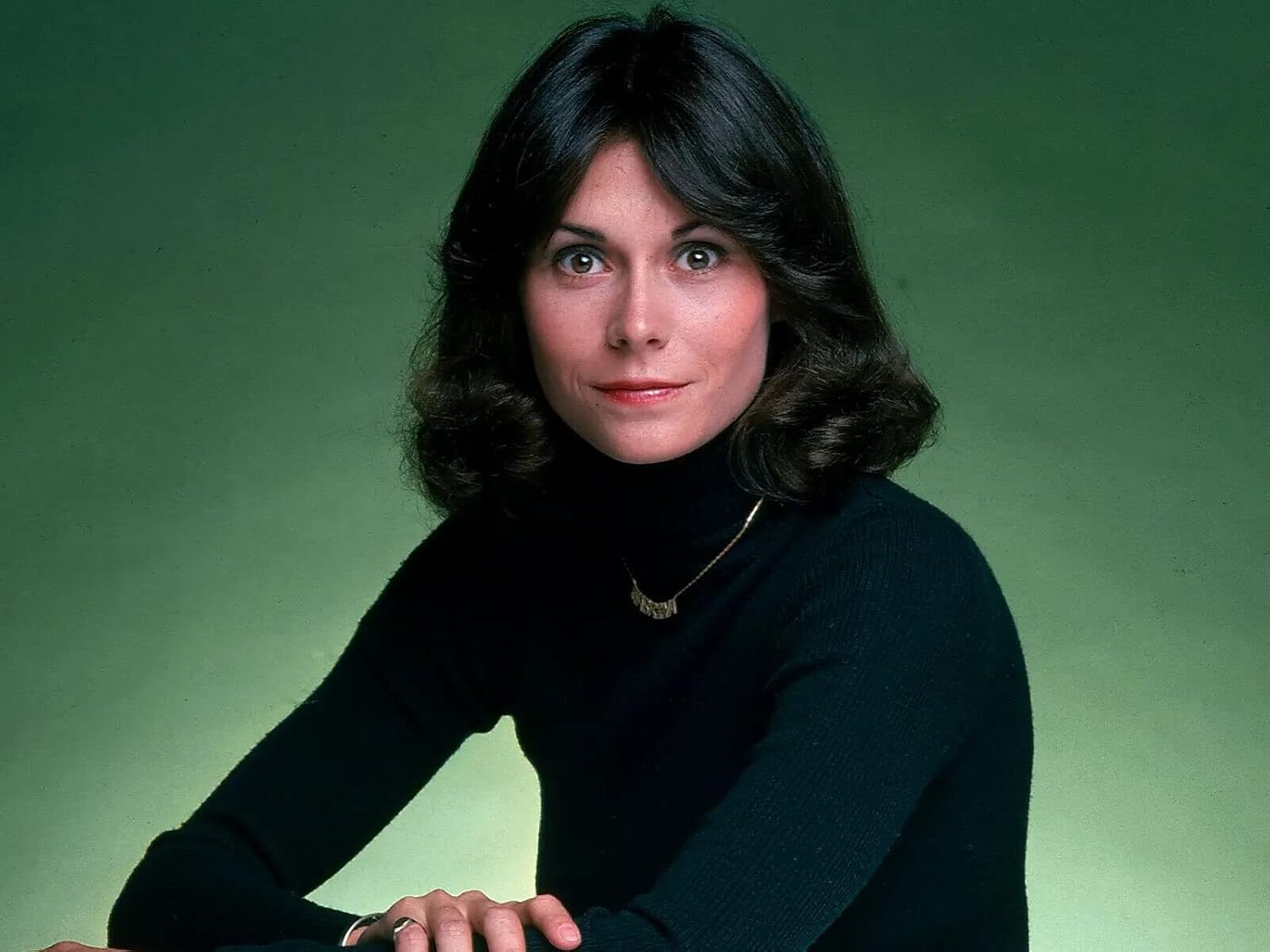 Enigma Costume Wigs Kate Jackson Wig Brown 70s Charlie Angel Inspired Sabrina Duncan Style Womens Wavy Flip Retro Costume Cosplay Halloween Party