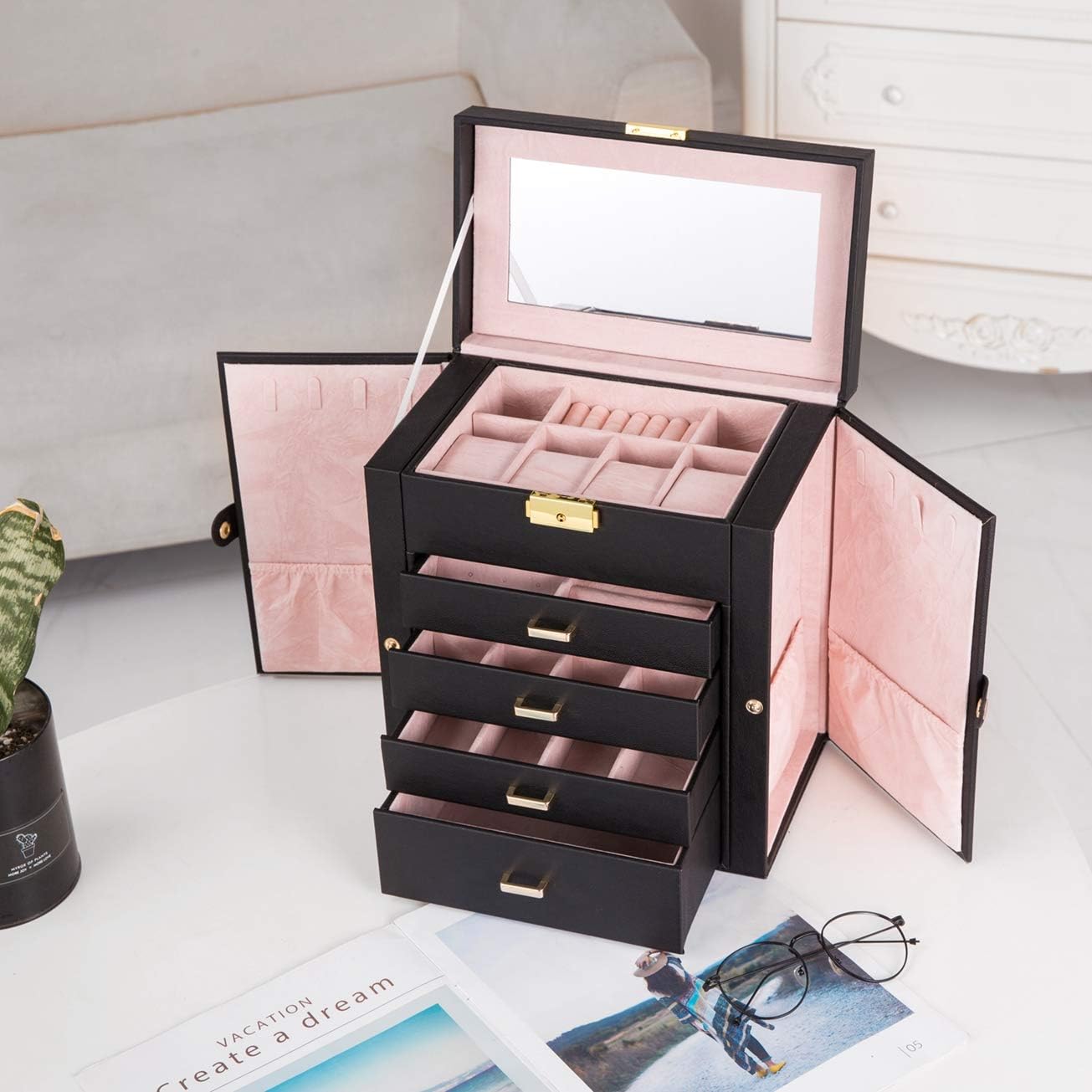 Synthetic Leather Huge Jewelry Box Mirrored Watch Organizer Necklace Ring Earring Storage Lockable Gift Case Black Vintage Jewelry Organizer Jewelry Boxes Delicate Gifts for Women MITPATY