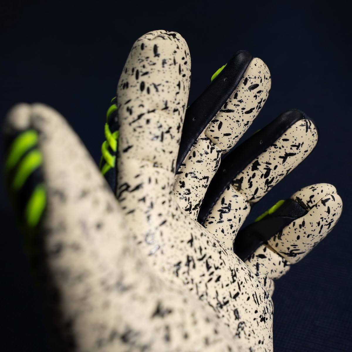 uhlsport Prediction Supergrip+ HN Goalkeeper Gloves Size 9, navy/fluo yellow