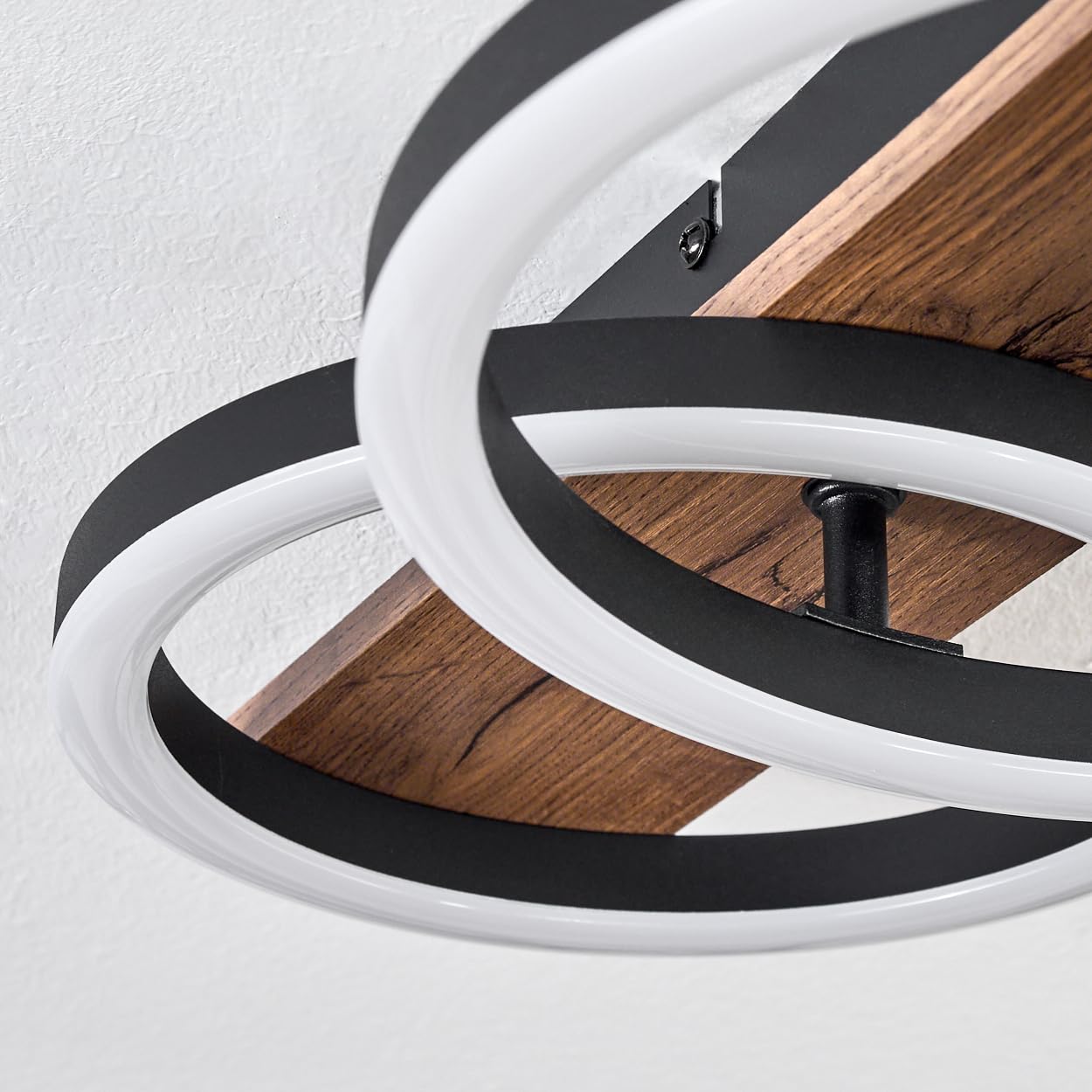 HOFSTEIN LED Deckenleuchte Cascada, Deckenlampe aus Metall/MDF/Kunststoff in Schwarz/Holzoptik/Braun/Schwarz/Weiß, 24 Watt, 3000 Kelvin, moderne Leuchte für Schlafzimmer, Esszimmer, Wohnzimmer, Küche