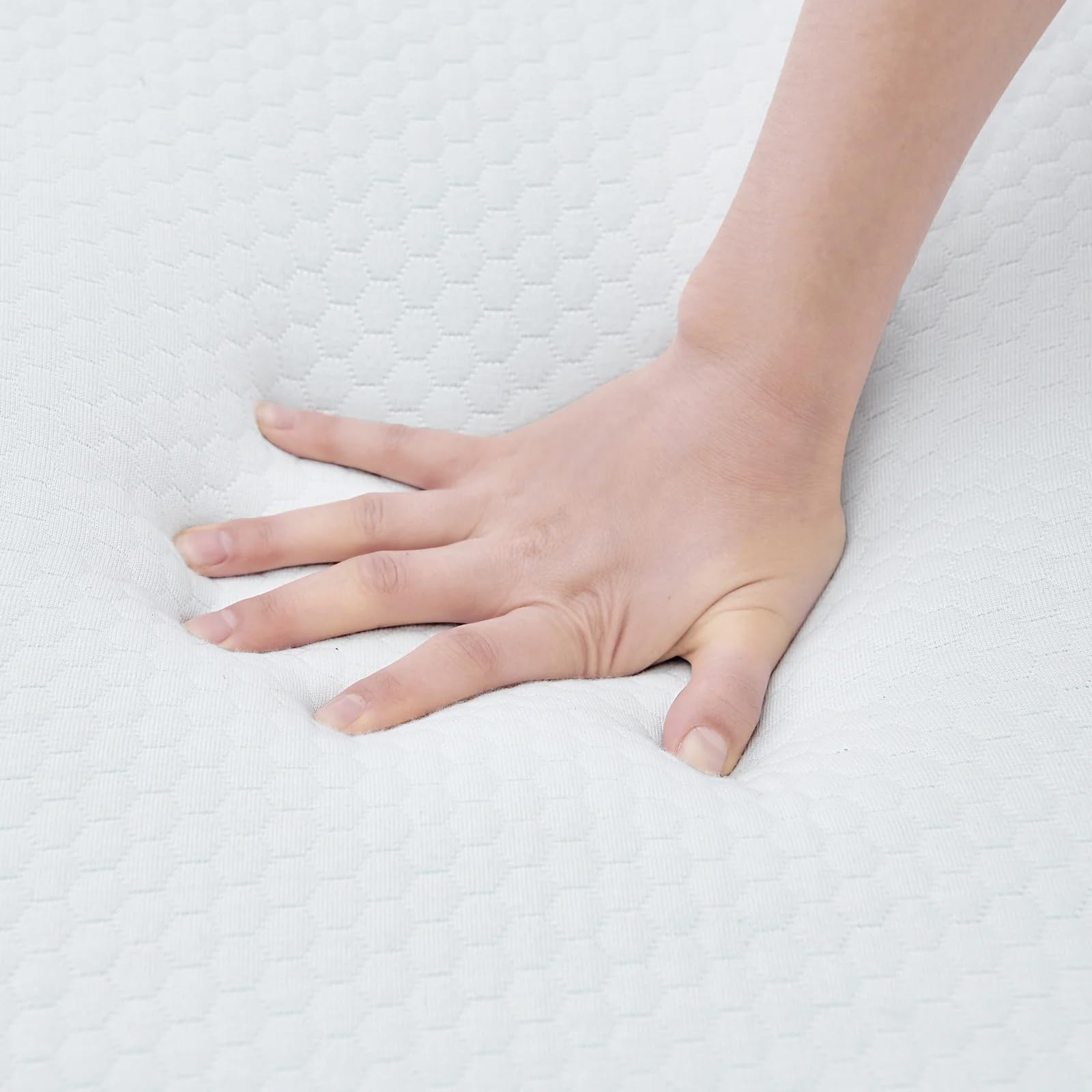 IZTOSS Luxe Matelas 140x190 - Épaisseur 26cm - Mousse à Mémoire de Forme - Confort Mi-Ferme - Développé & Produit en Europe (Matelas 140x190x26(Blanc+Gris))