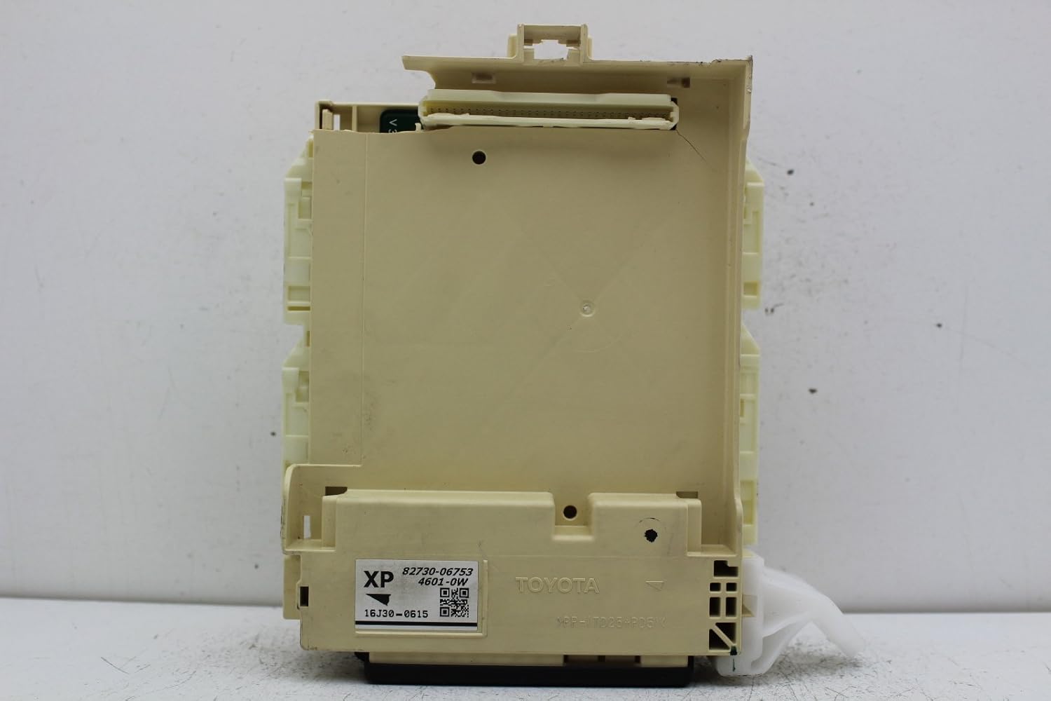 Genuine Toyota 8273006753 Instrument Panel Junction Block Assembly