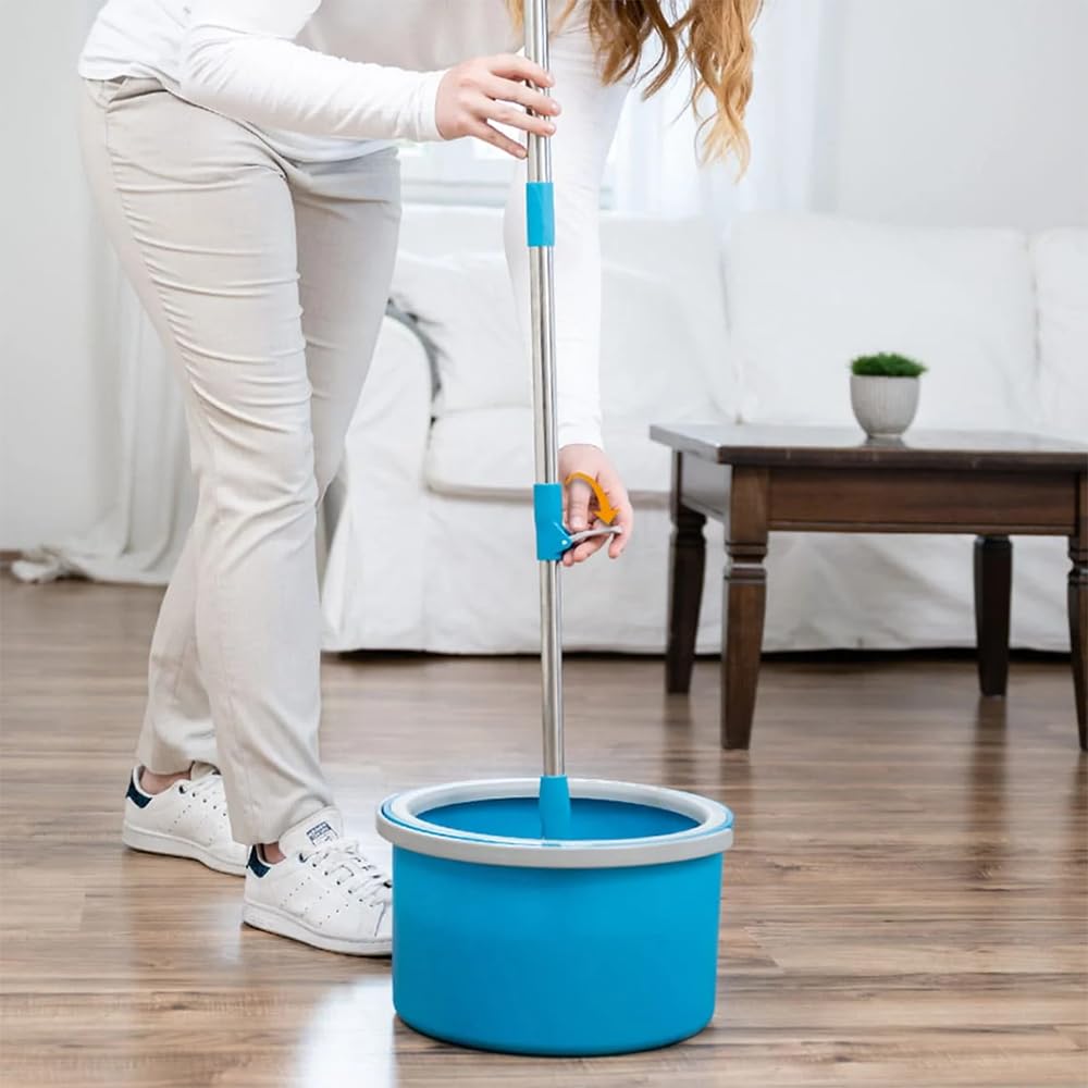 Mop Obrotowy z Dwukomorowym Systemem Filtracji - Mop 135 cm do Każdej Podłogi z Nakładką Mikrofibry - Zestaw z Wiadrem i Koncentratami do Parkietu i Płytek