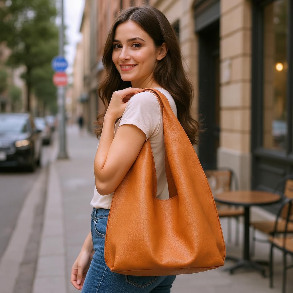 Generico Borsa a Sacco da Donna in Similpelle, 38x36x15 cm, Cognac, con Tracolla Regolabile e Borsetta Omaggio