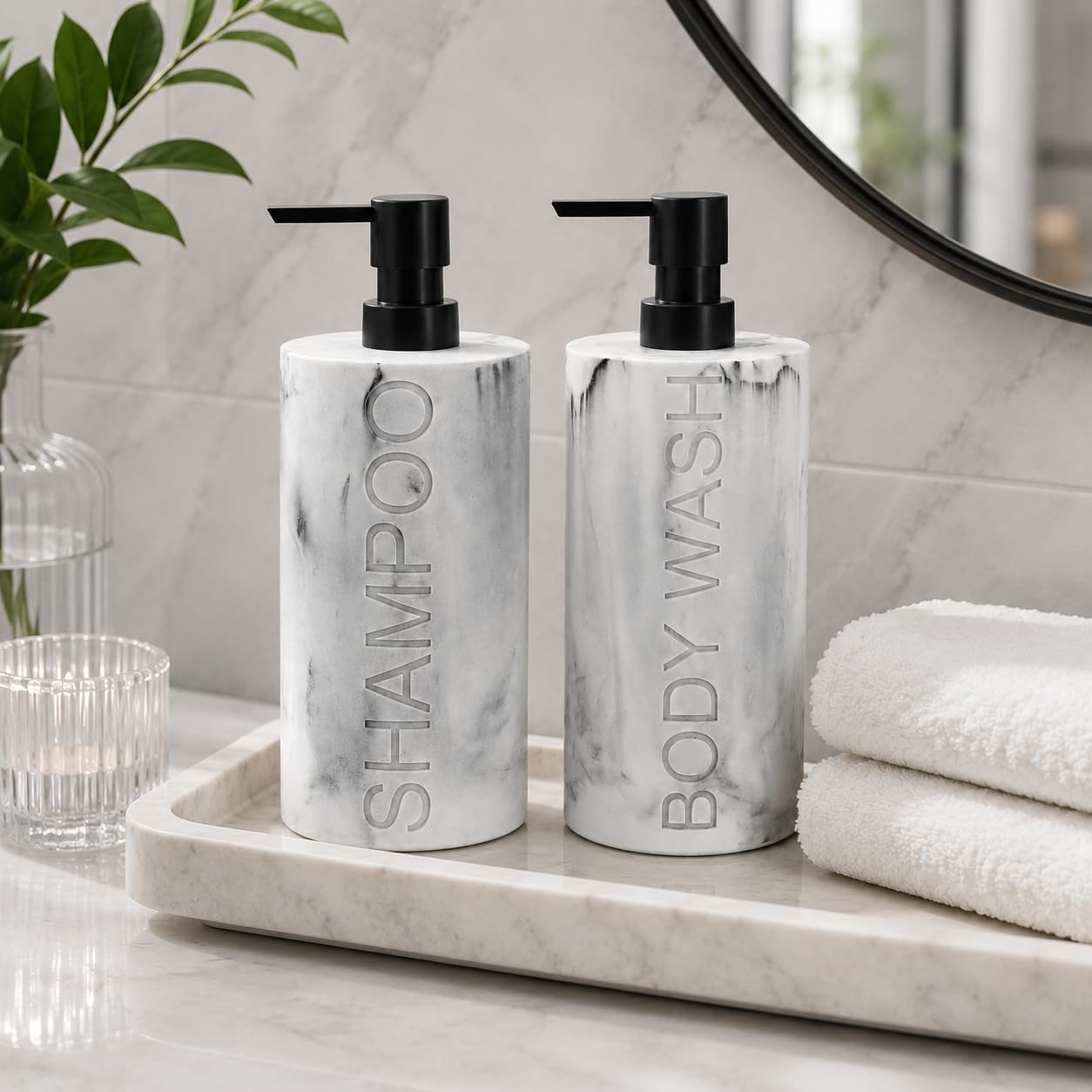 Dispenser per shampoo, balsamo o bagnoschiuma per il bagno