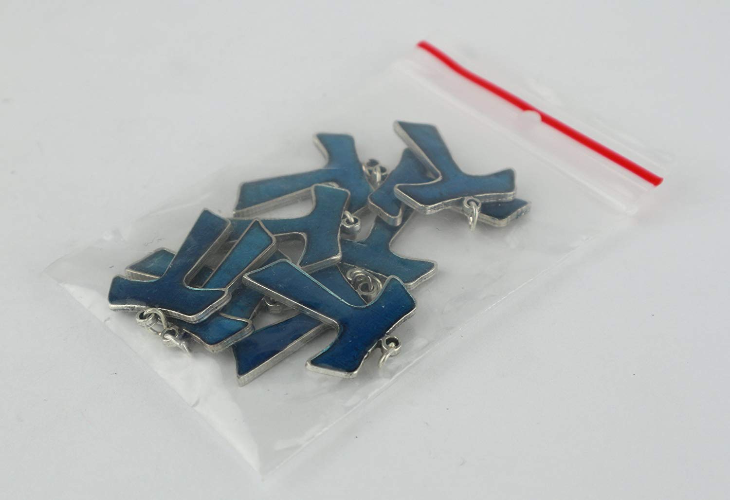 Eurofusioni Croce Tau Azzurro placcato argento. Ciondolo ideale per collane, bracciali e Bomboniere fai da te cresima, comunione e Battesimo/nascita bambino - Ciondolo Charm h 3 cm - 10 pezzi