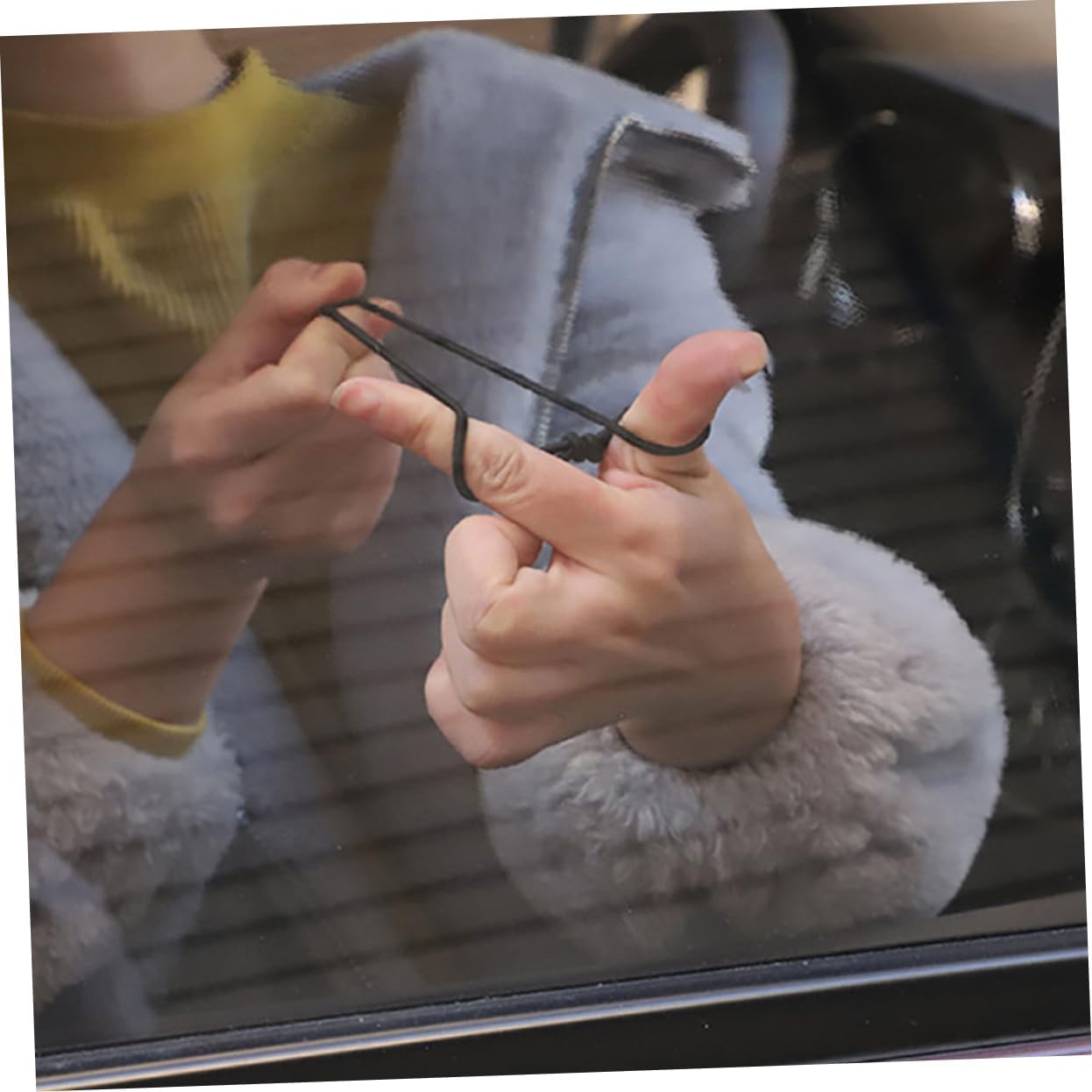 2pcs Car Safety Tool Emergency Escape Car Window Breaker Safety Hand Chain Bracelet Glass Crusher for Quick Escape