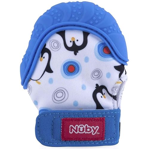 Nuby Manopla calmante para dentición con bolsa de viaje higiénica, pingüinos azules, 1 unidad (paquete de 1)