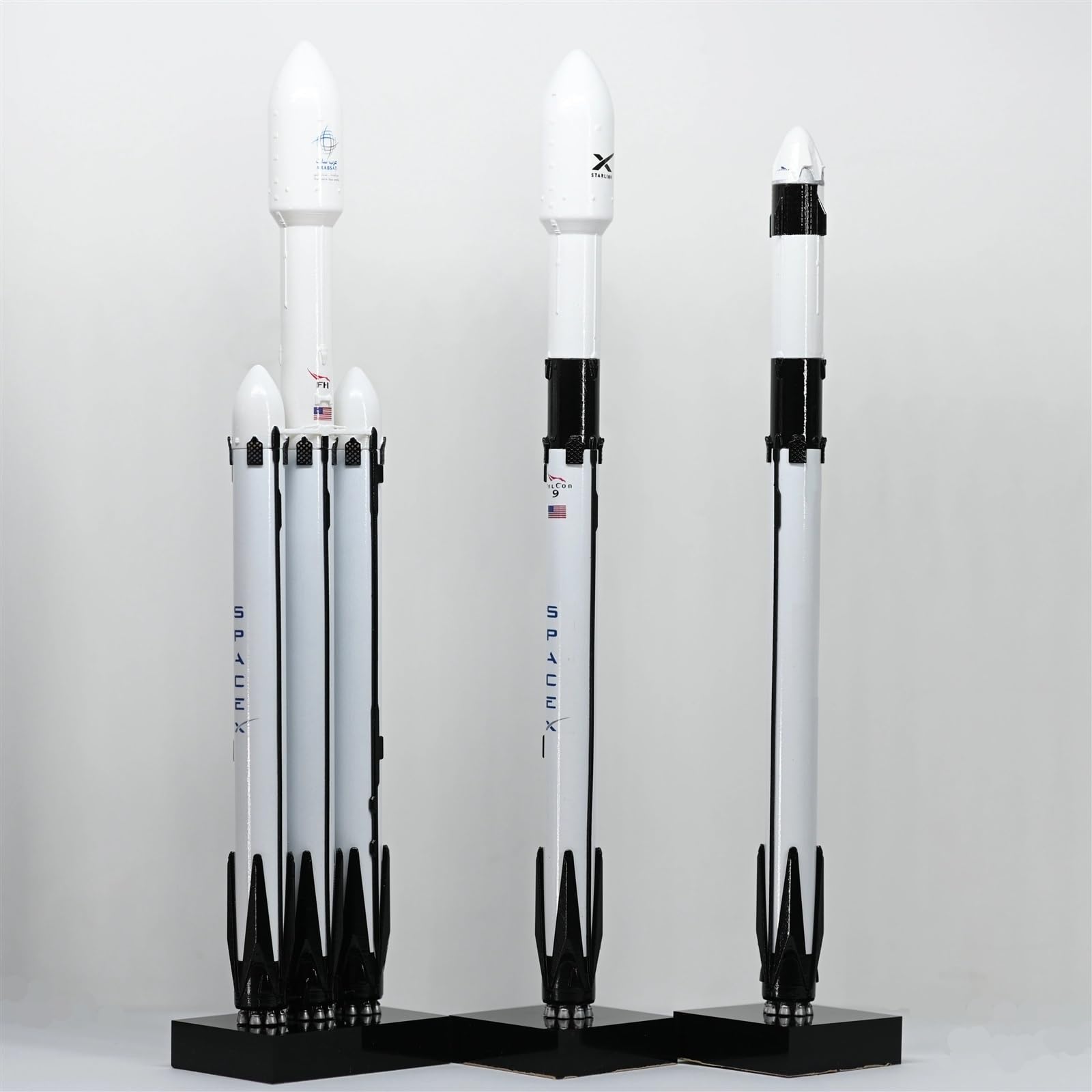 Amazon.co.jp: SpaceX モデルドラゴン宇宙船ファルコン 9 ロケット