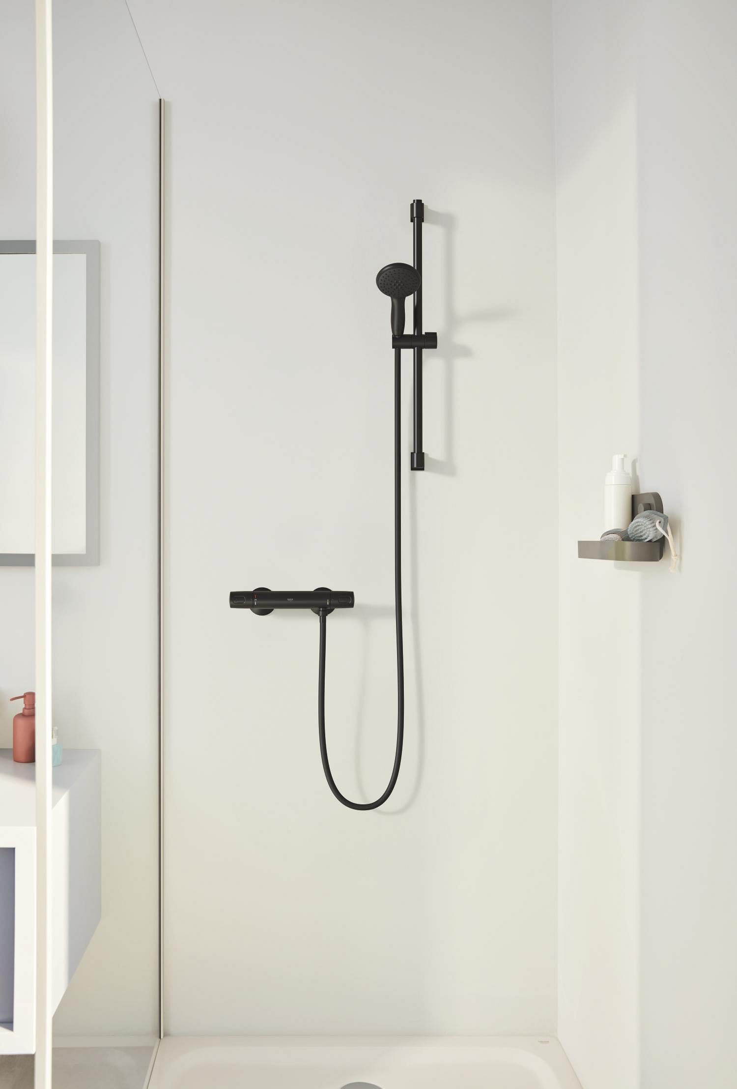 GROHE Vitalio Start 110 Juego de soporte de pared (alcachofa de ducha 2 chorros, flexo 1750mm, antical) redondo negro mate 279502431