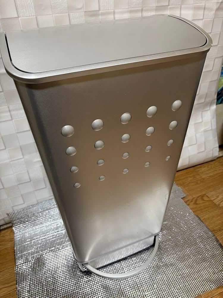 マスト社 ギリシャ製 ダストボックス アルミ製 ゴミ箱 ヴィンテージ 廃盤 Amazon｜マスト社 ギリシャ製 ダストボックス アルミ製 ゴミ箱