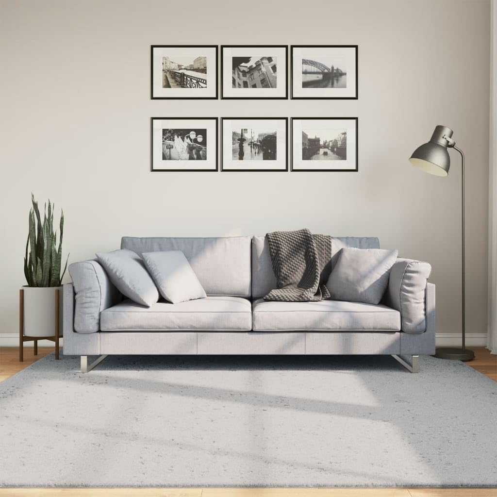 Tapis HUARTE 200x200 cm gris en poils courts doux et lavable d'une densité de 6.6kg