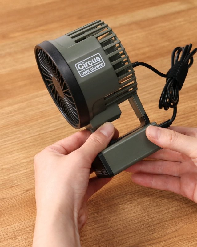 Amazon.co.jp : スロウワー(SLOWER) 扇風機 Mini Blower Circus
