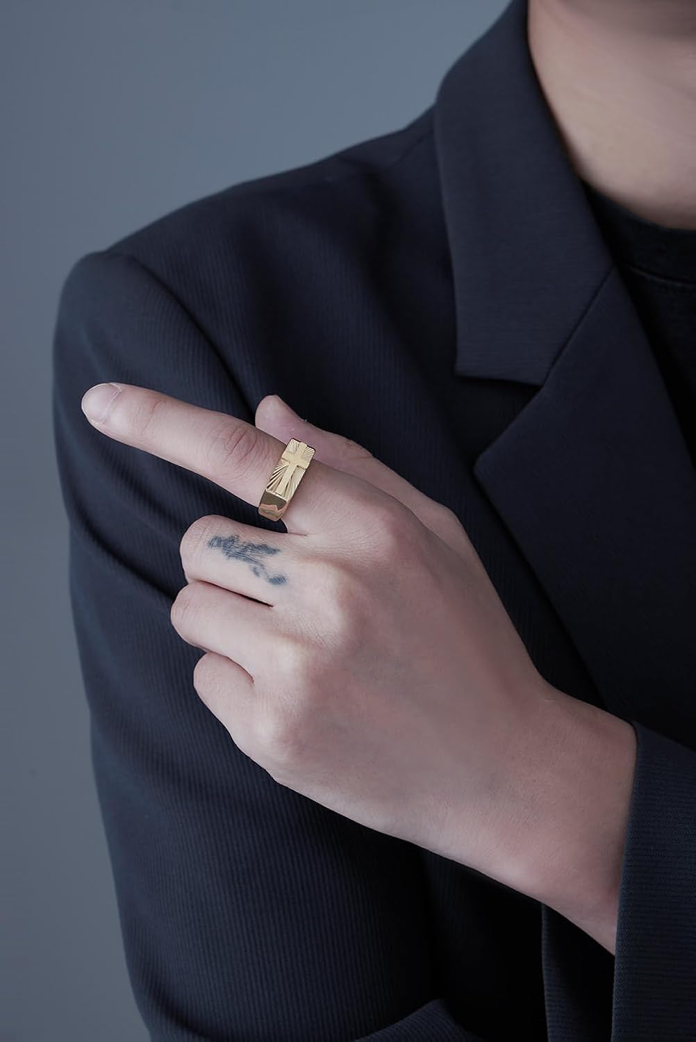 Gold/Silver Cross Signet Ring fo Men Women | 18k Gold Plated Stainless Steel Pinky Thumb Ring for Dad Father Jewelry Gift for Him | Men's Band for Boys | Size 7-12