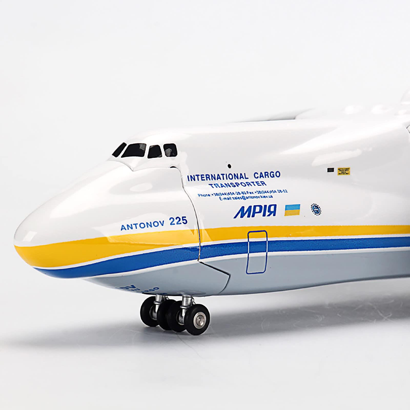 Amazon.co.jp: 1：200スケールモデルジェット大型モデル飛行機