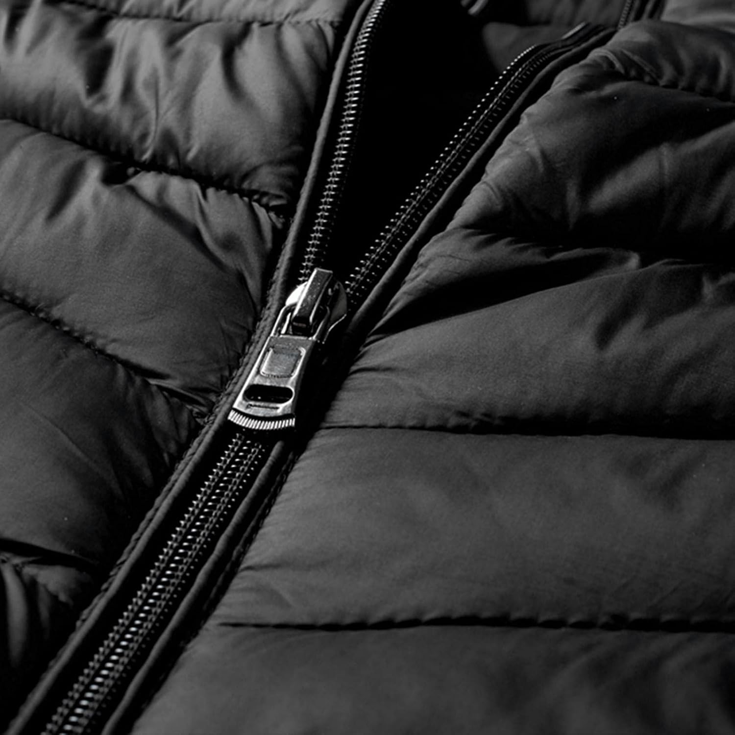 QWENTMTNTY Men's Lightweight Full Zip Down Jackets Coats with Retachable Hood Packable Thermal Winter Puffer Windbreaker Plus Size