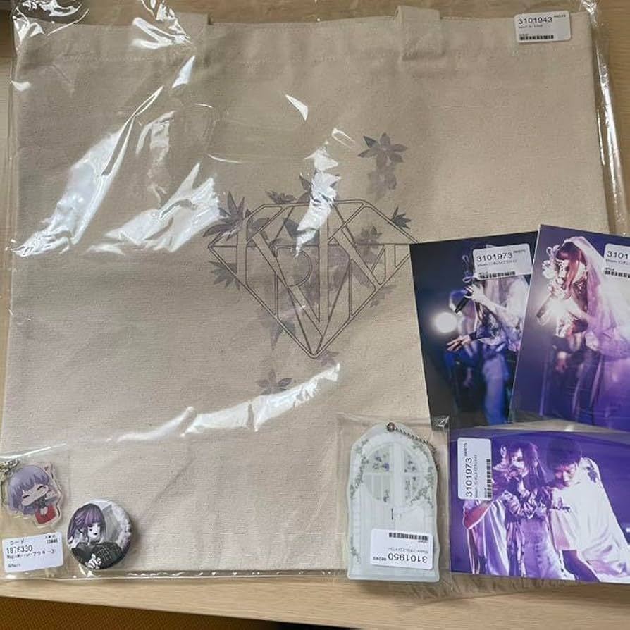 くろくも グッズ Amazon.co.jp: 歌い手 くろくも bloom magicmirror グッズ