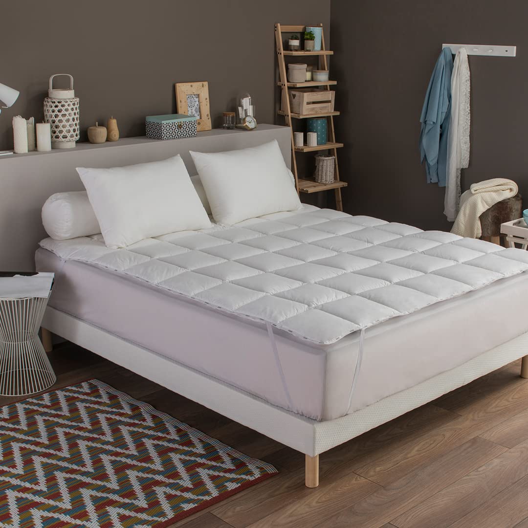 DODO - Surmatelas Palace Anti-Acariens 140x190 cm - Lit 2 Personnes - Soutien Medium - Garnissage Synthétique 100% Polyester Fibre FLEXCONFORT - Enveloppe 100% Coton Naturel Percale - Lavable à 40°C