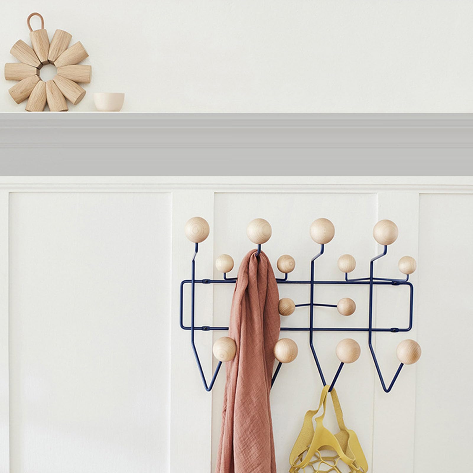 Perchero De Pared Con 14 Ganchos De Bolas De Madera Multicolor Para Entrada, Pasillo, Dormitorio Y Baño