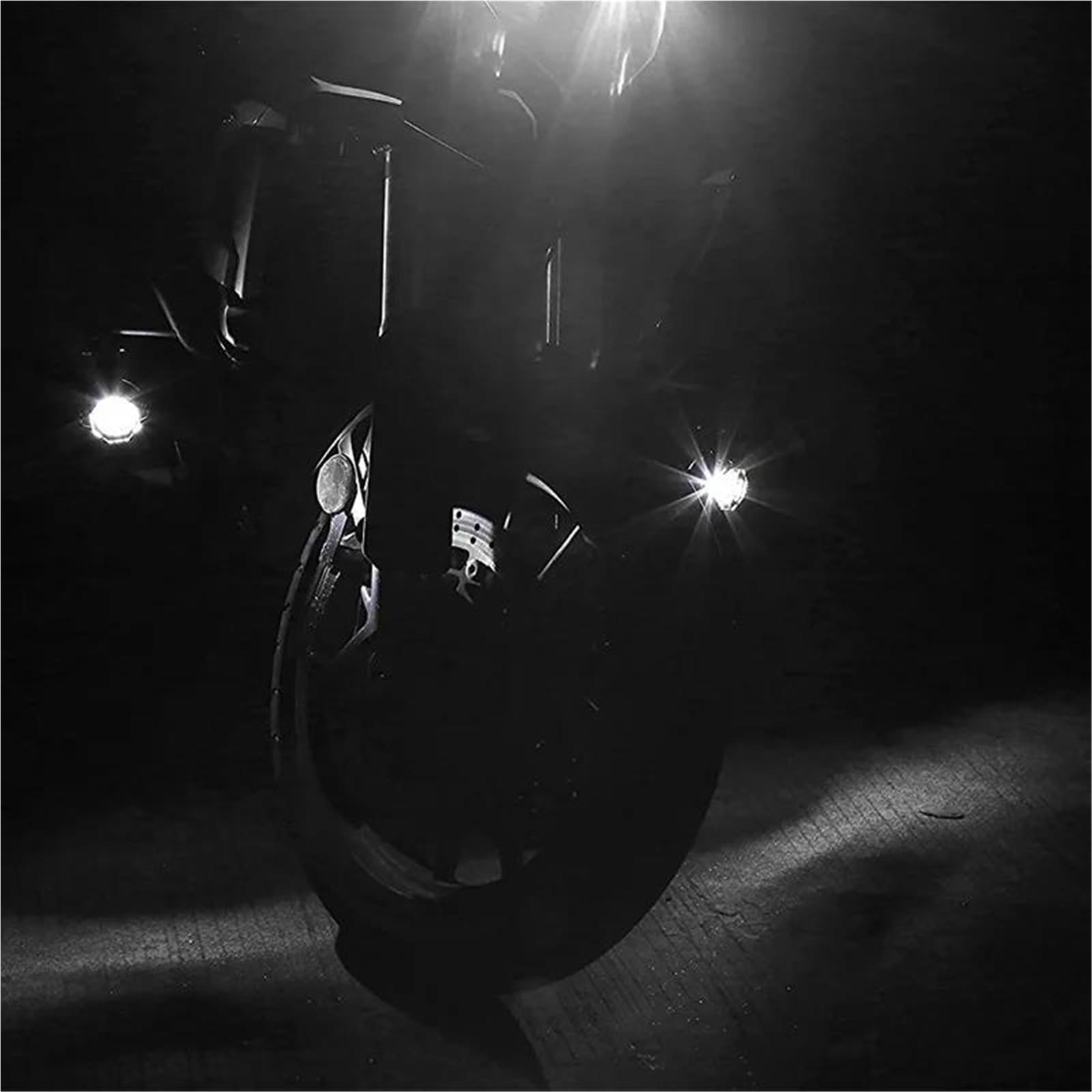Reflektor motocyklowe Uniwersalna Motocyklowa Lampa Pomocnicza LED Przeciwmgielna Samochodu(1set and bracket)