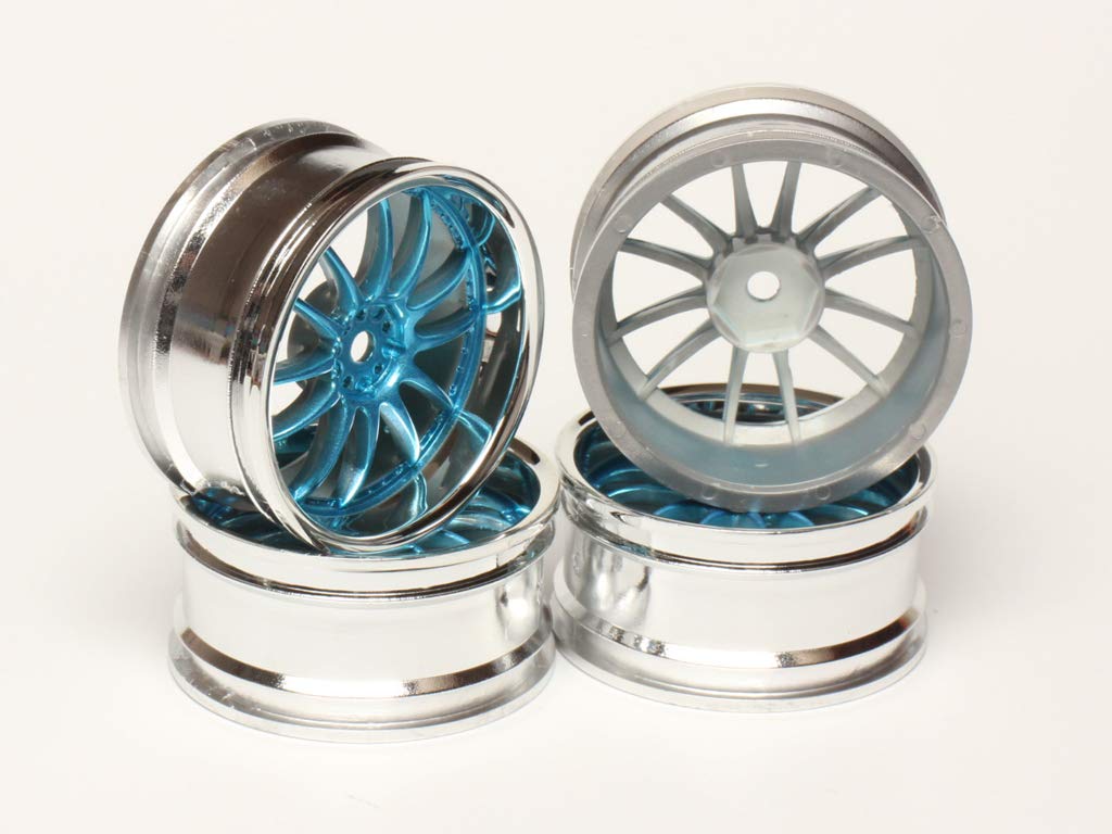 scx10クローンシャーシ　未走行ボディ2枚と深リムホイール＆タイヤセット scx10クローンシャーシ 未走行ボディ2枚と深リムホイール