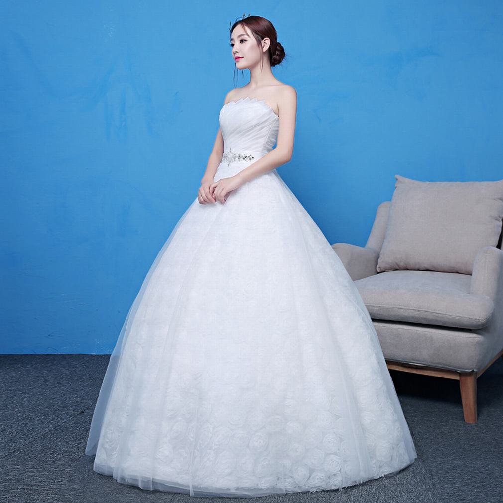 Robe de mariée princesse en gaze pour un mariage de rêve en plein air