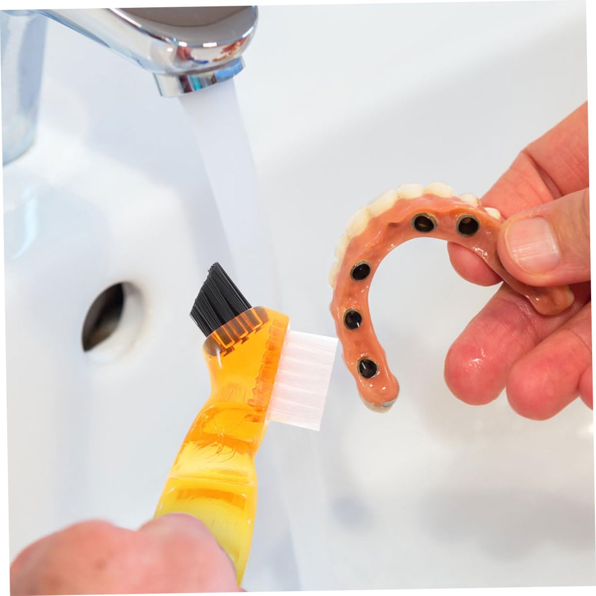 GANAZONO Spazzola per Pulizia Dentiera Multifunzionale Mini Portatile 3 Pezzi in Plastico Pp per Orale Casa e Viaggio