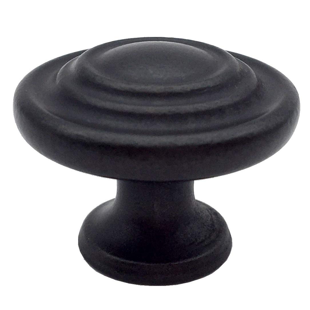 Poignée de meuble vintage pour relooker un buffet de cuisine noir