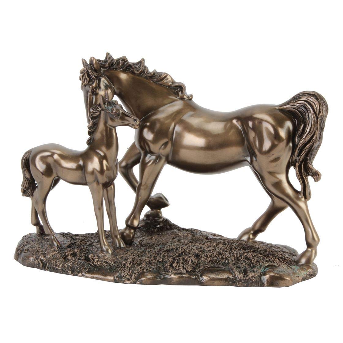 Juliana figura de bronce caballo y potro