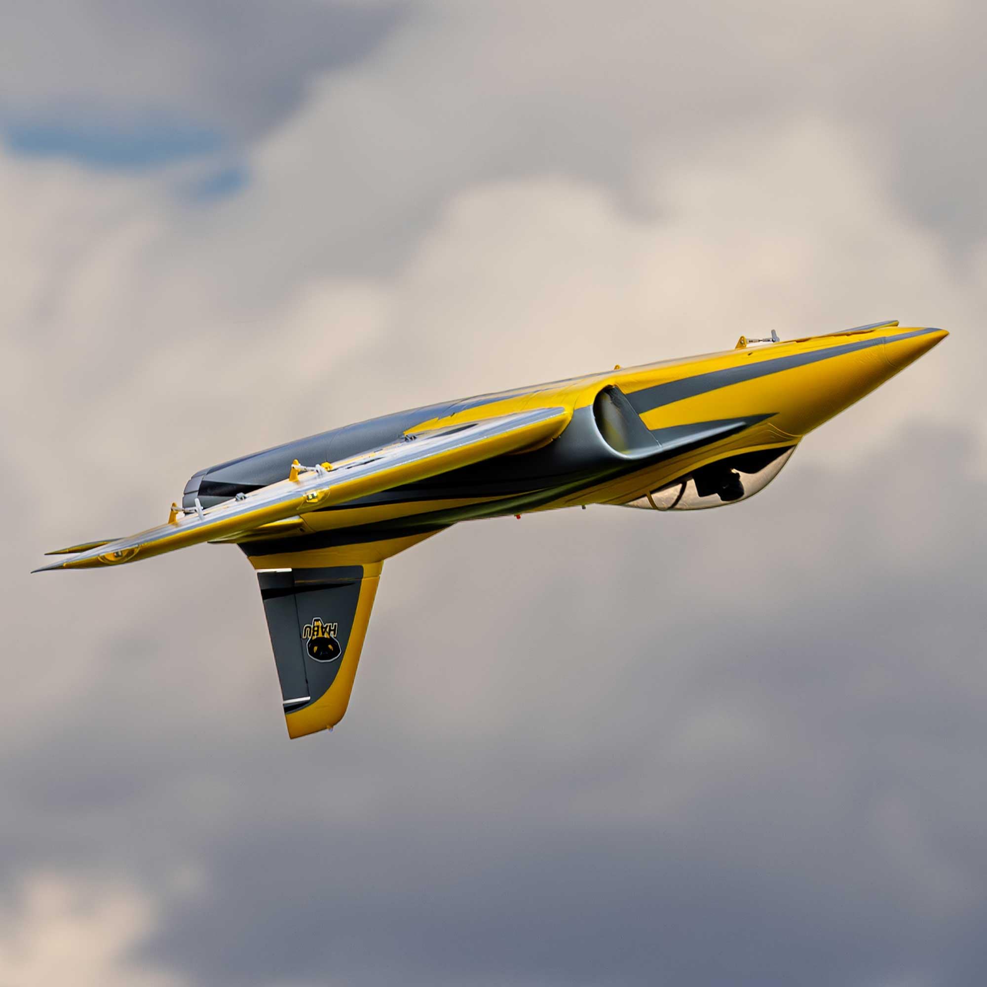 E-Flite Habu XS 80mm EDF – Sportjet mit 6S Power, AS3X Stabilisierung, Safe Mode, LED-Lichtern & Einziehfahrwerk – BNF Basic Version