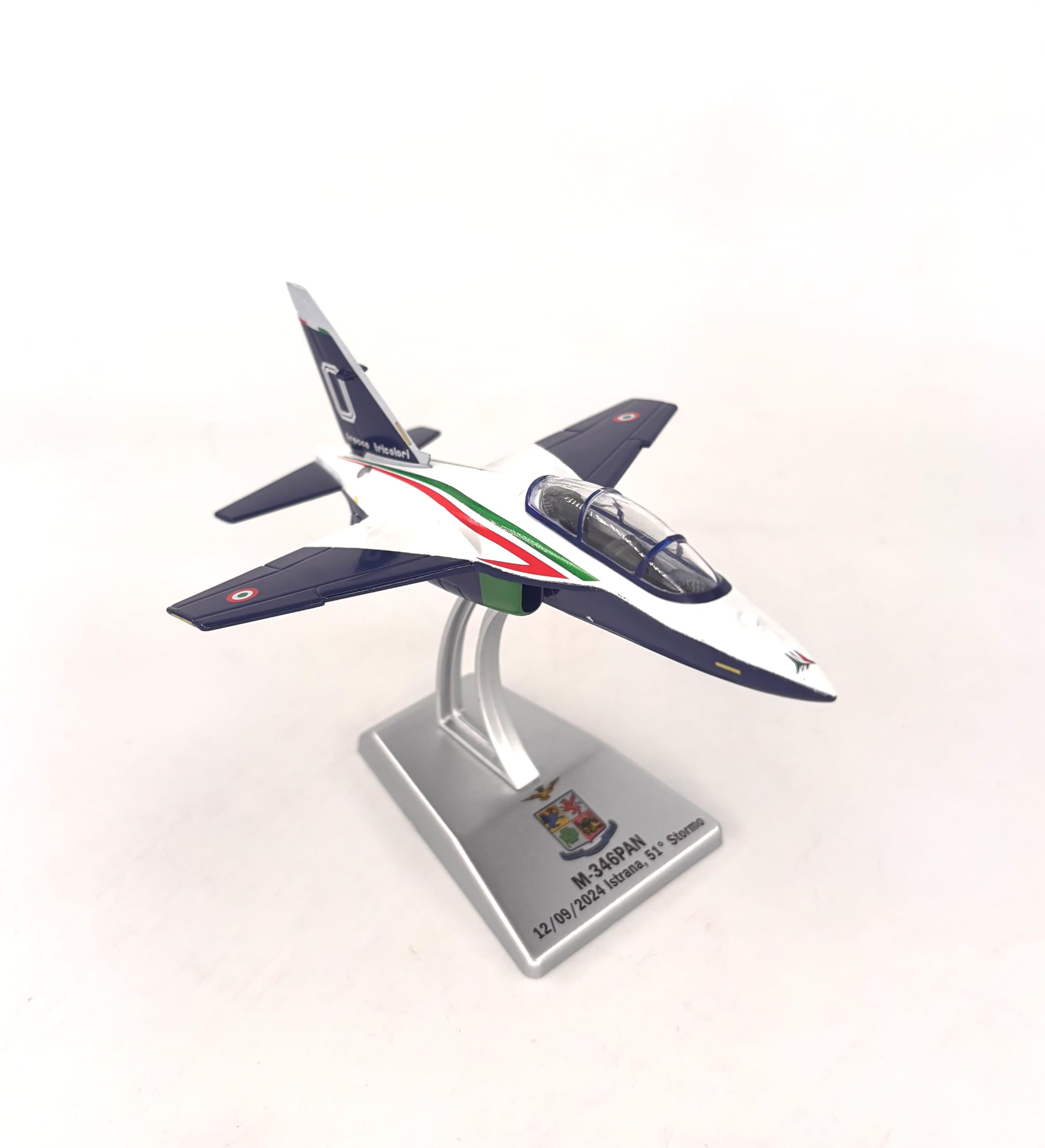 Italeri 48267 M-346 PAN Pony 0 nuovo aereo destinato a Frecce Tricolori (presentazione del 12 Settembre 2024), Scala 1:100, Die Cast Model/Modello in metallo montato