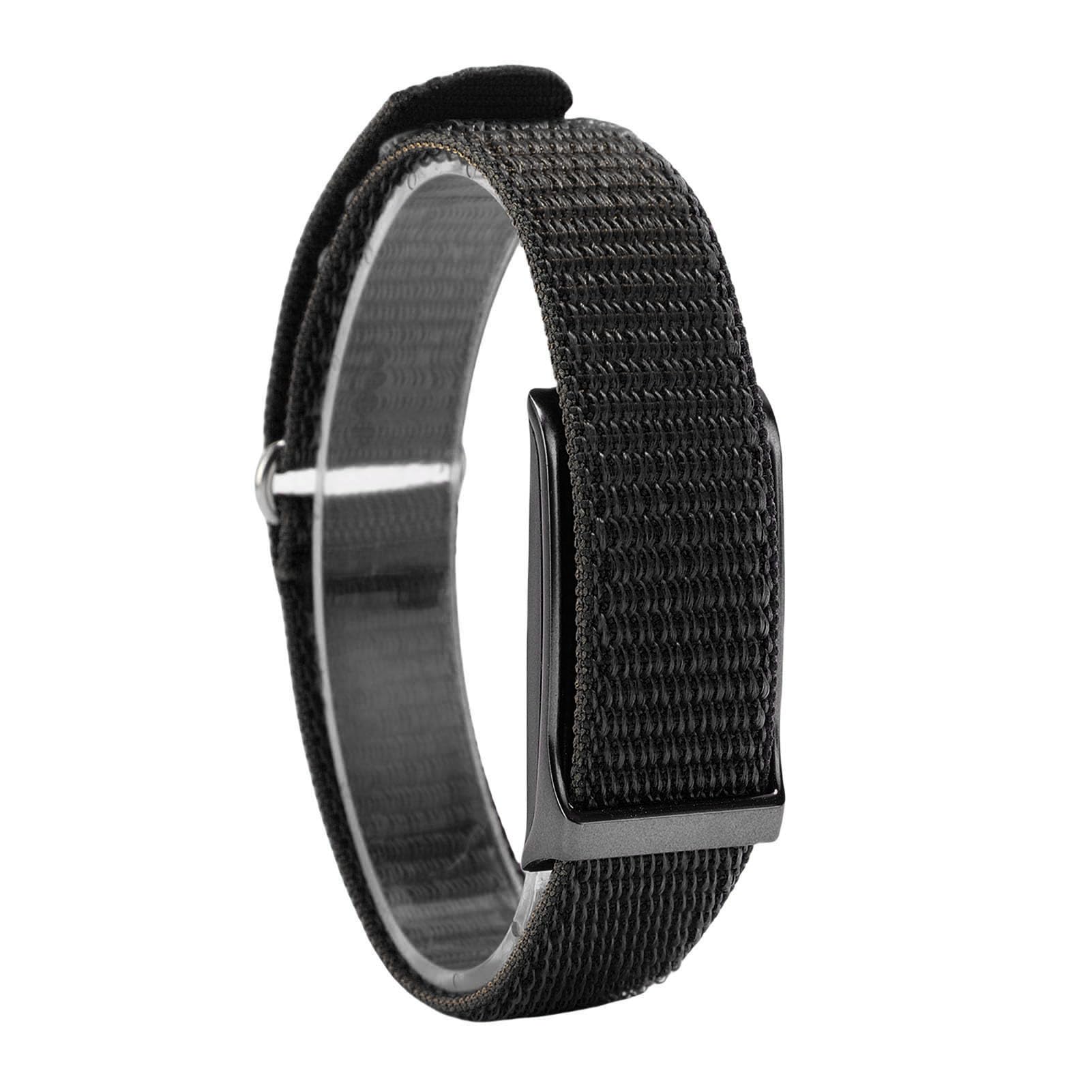 lyrlody Fitness Band Tracker, Activity Tracker Smart Health Wristband with Heart Rate Sleep Monitor 40 Days Standby for Women Men Kids (Black)