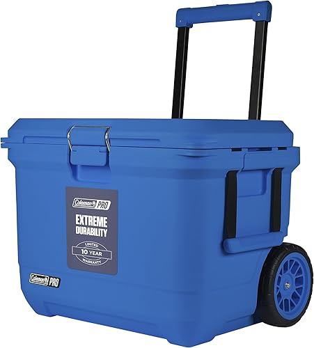 Coleman Pro Enfriador Rígido Premium Ultraligero con Ruedas de Servicio Pesado de 55 cuartos, Aislamiento Extra Grueso Mantiene el Hielo hasta 5